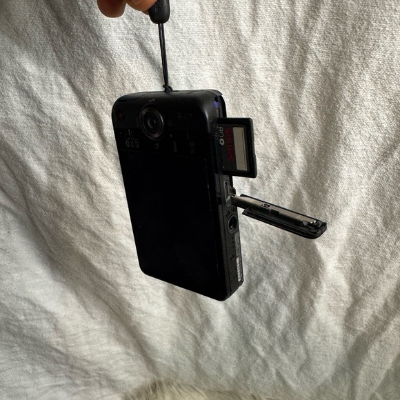 Good condition everything working and like new trust me - Picture 4 of 7